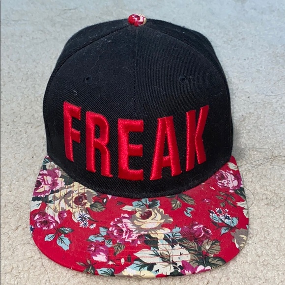 Hat bundle - Picture 4 of 5